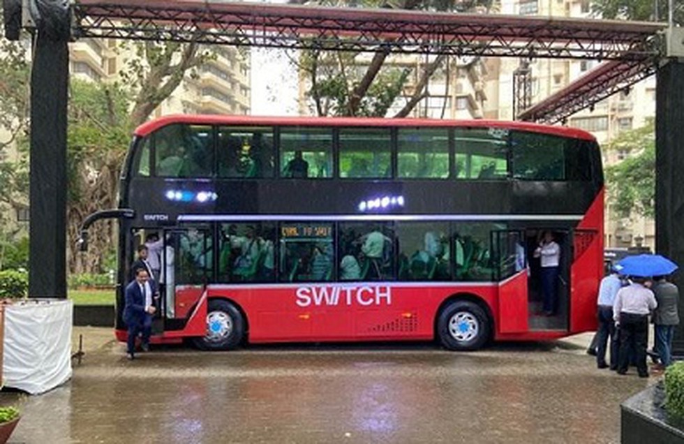 India’s First Electric Double-decker Bus Was Launched In Mumbai By The ...